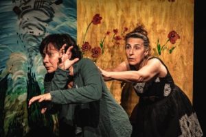 Foto spettacolo Vento da Est, Magia da Ovest.